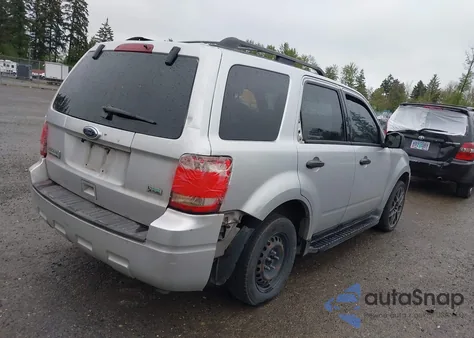 2010 Ford Escape Xlt z USA, uszkodzony, nr VIN 1FMCU9DG5AKC68511